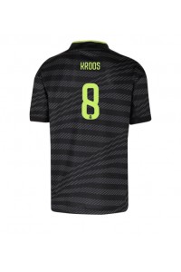 Real Madrid Toni Kroos #8 Voetbaltruitje 3e tenue 2022-23 Korte Mouw